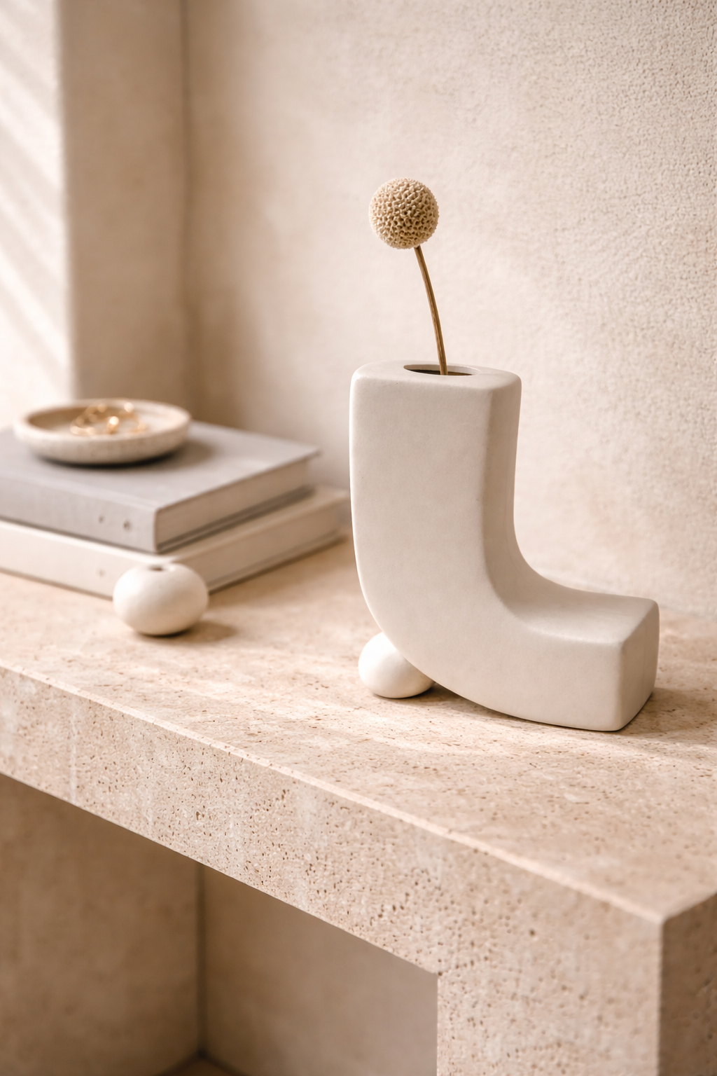 Vase Sculpture L en Céramique Beige